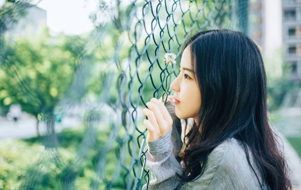 “刘将军，你这是何故？”张任心中无奈的叹了口气，苦涩的看向刘璝。